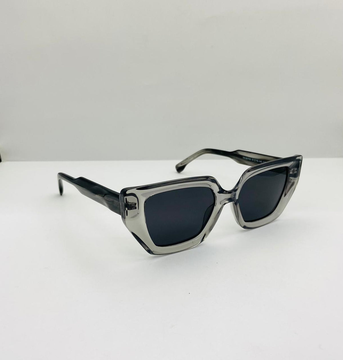 Lentes de sol Alfani B5703